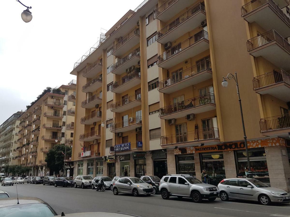 סלרנו B&B In Centro 33 מראה חיצוני תמונה