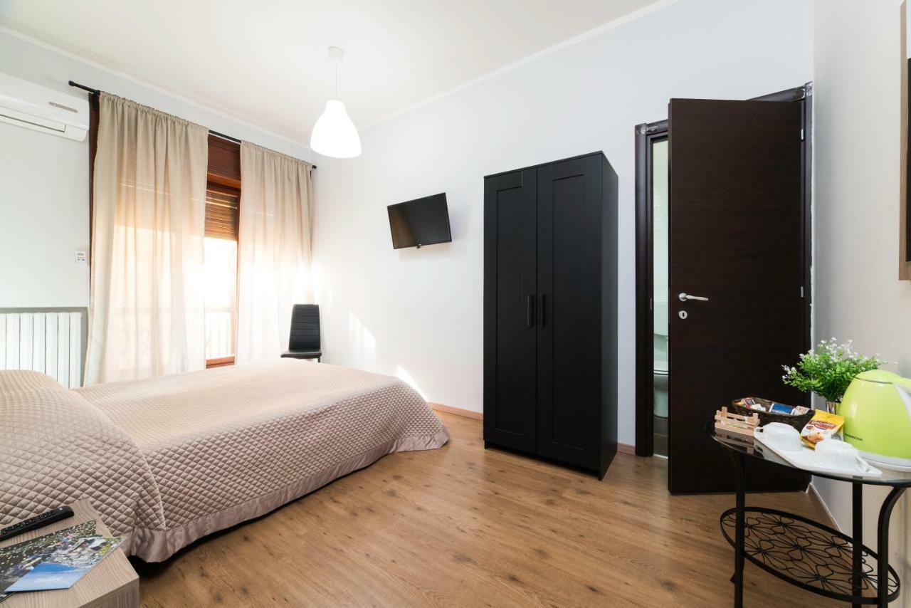 סלרנו B&B In Centro 33 מראה חיצוני תמונה