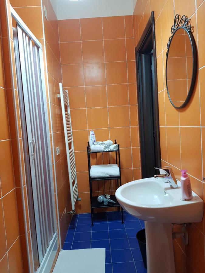סלרנו B&B In Centro 33 מראה חיצוני תמונה